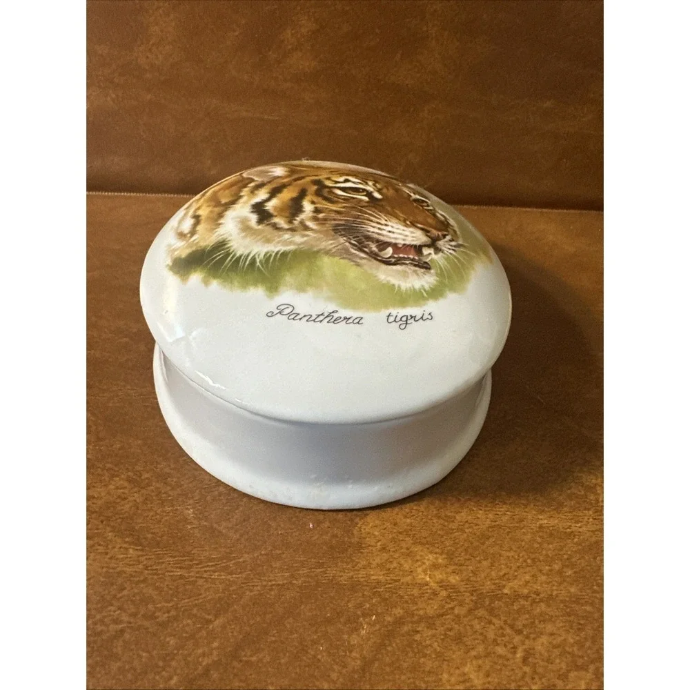 Egg Shaped Trinket Box 7.5X5.5 Panthera-Tigris On Lid